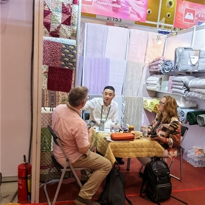 SMIKE Quilts Attracted Customers To Consult At The Canton Fair