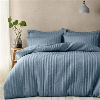 Embroidered Striped Quilt Set