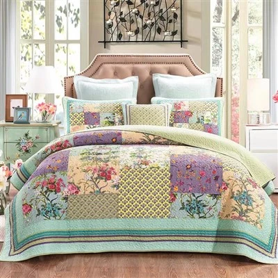 Floral Cotton Patchwork Quilt Set
