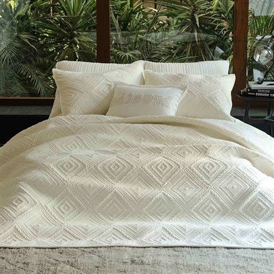 Ultra Soft Embroidered Quilt Set